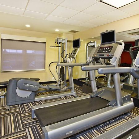 Towneplace Suites Republic Airport Long Island Фармингдейл Екстериор снимка