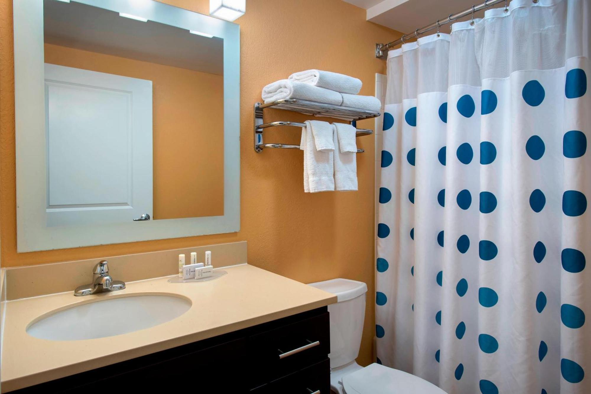 Towneplace Suites Republic Airport Long Island Фармингдейл Екстериор снимка